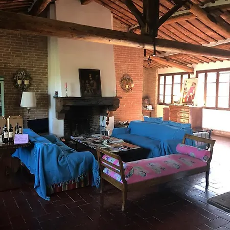 Castello Delle Quattro Torra Bed & Breakfast