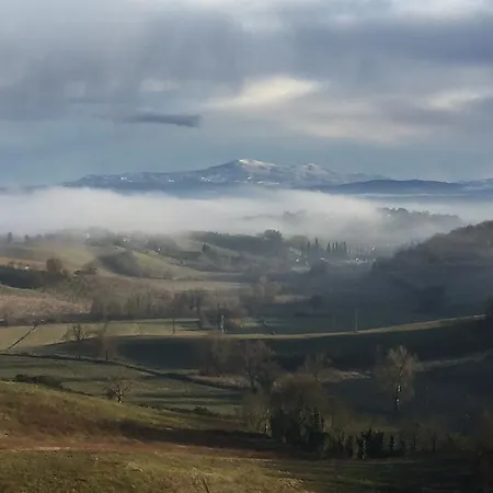 Castello Delle Quattro Torra Frühstückspension *