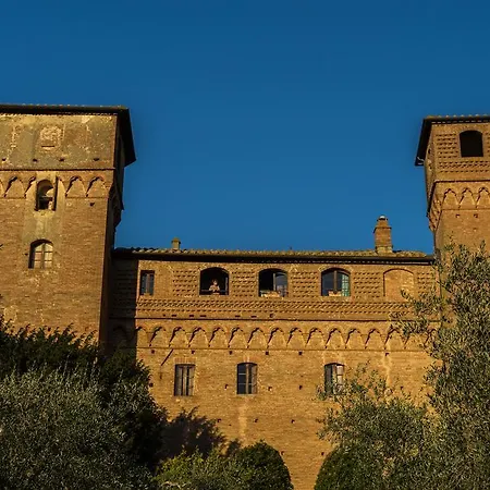 Castello Delle Quattro Torra * Val di Pugna